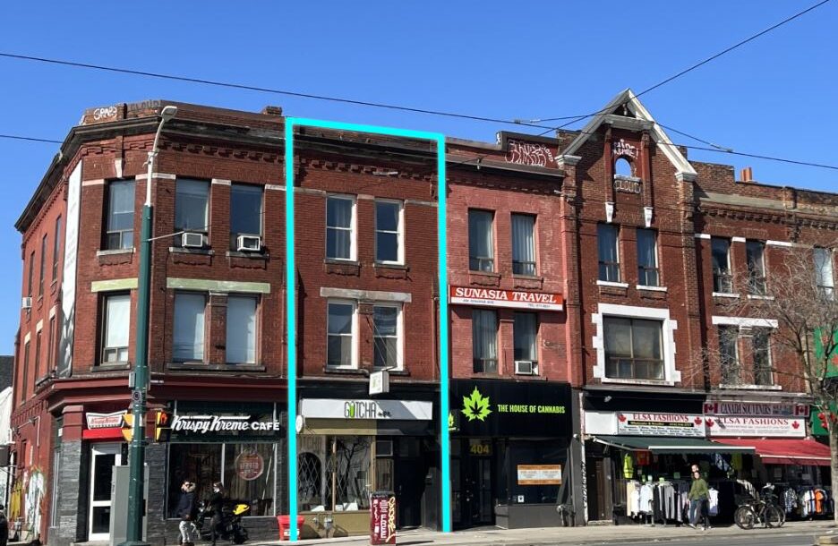 402 Spadina Ave